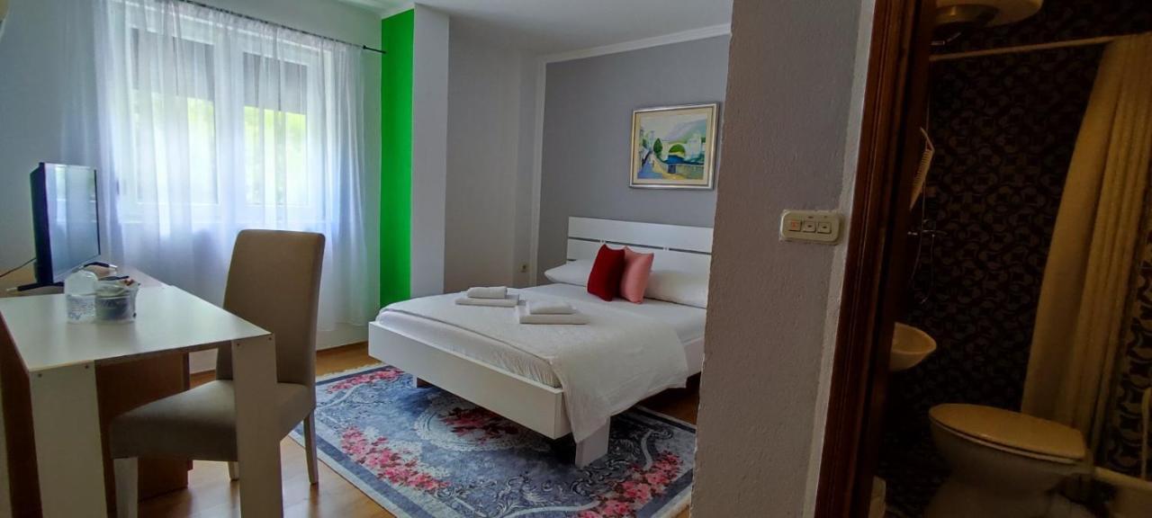 Villa Monera Apartments & Rooms & Free Garage Мостар Екстер'єр фото