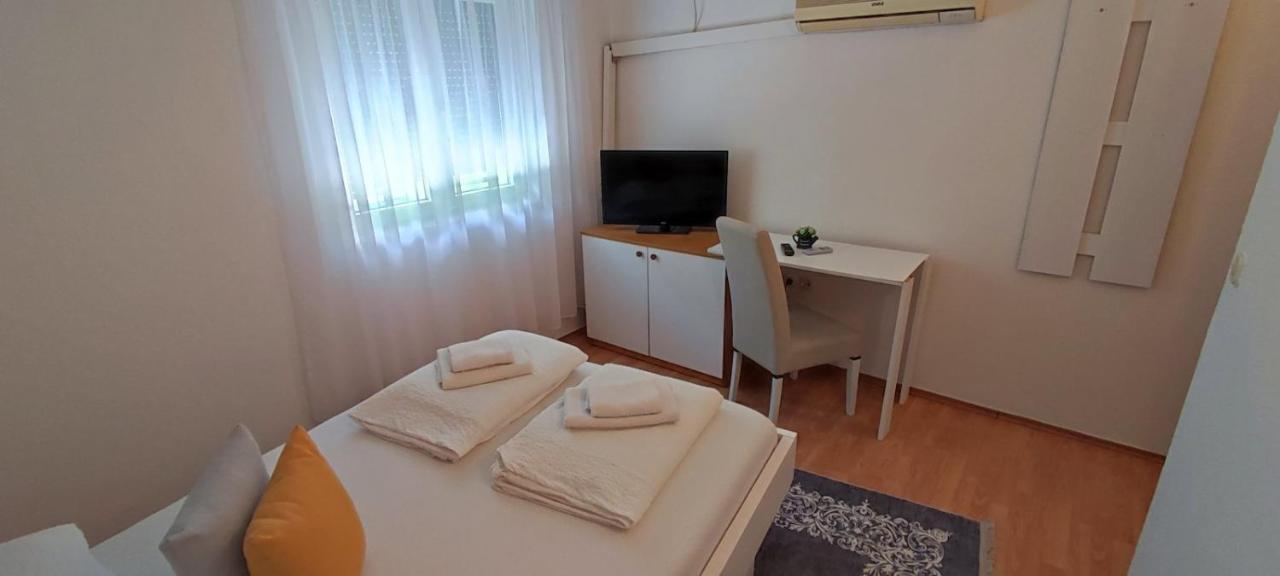 Villa Monera Apartments & Rooms & Free Garage Мостар Екстер'єр фото