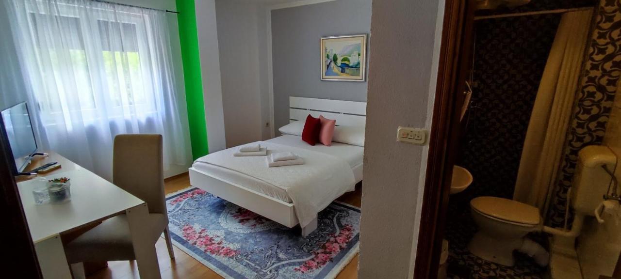 Villa Monera Apartments & Rooms & Free Garage Мостар Екстер'єр фото